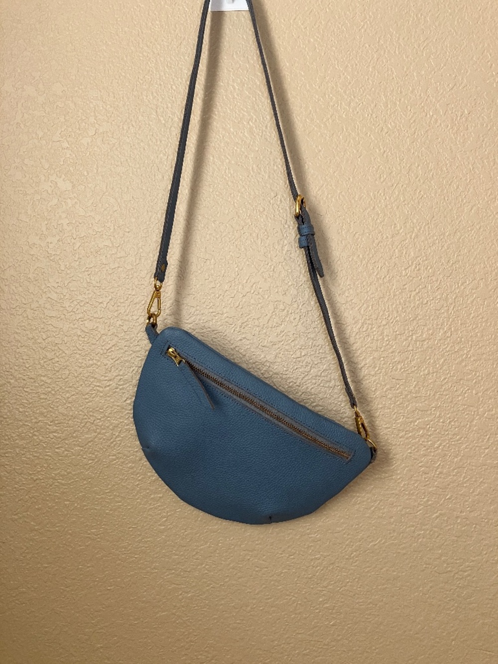 Abby Alley Sling Bag in Blue Leather Crossbody Single Strap - Picture 5 of 6